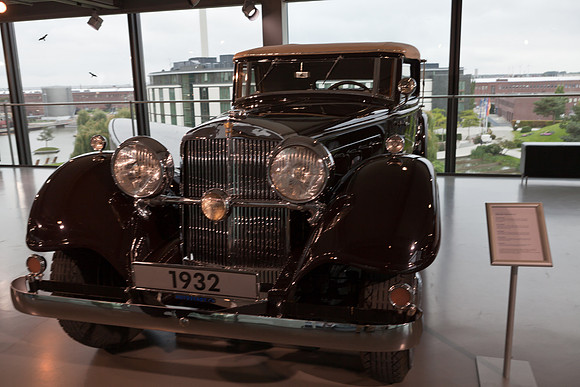 Horch 670 V12